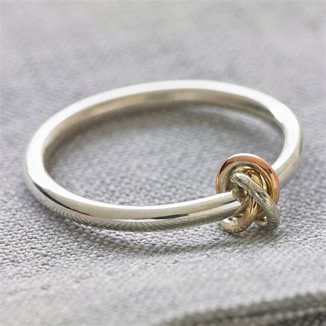 WOMEN'S LUXURY SILVER KNOT